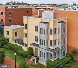 611 HOWELL, Alexandria, VA 22301