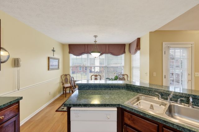 116 Edgeview Dr, Hendersonville, TN 37075