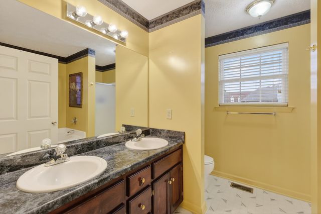 116 Edgeview Dr, Hendersonville, TN 37075