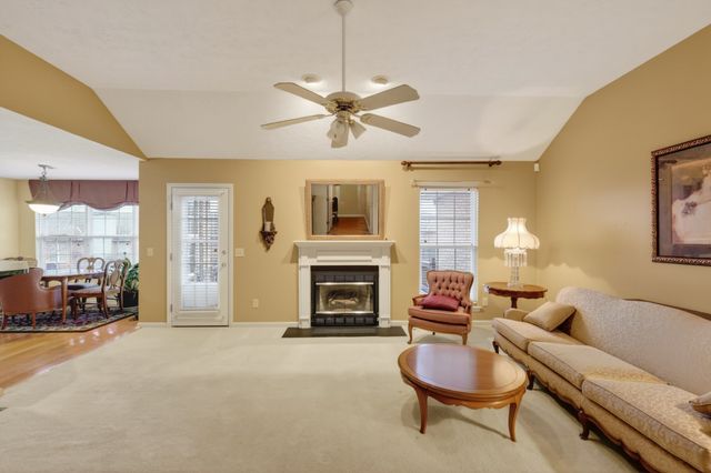 116 Edgeview Dr, Hendersonville, TN 37075