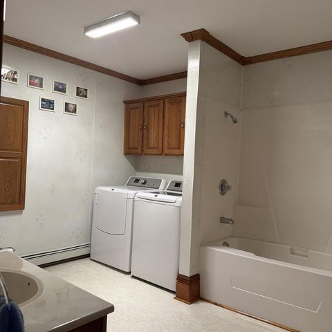 610 1st Street, Bloomington, WI 53804