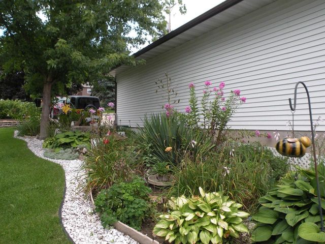 610 1st Street, Bloomington, WI 53804