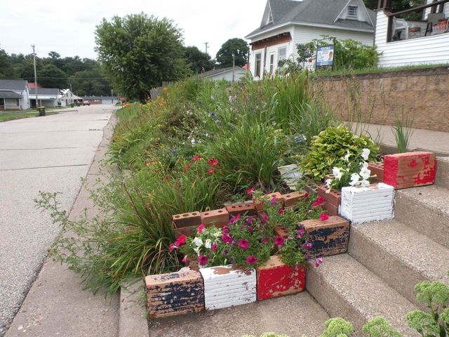 610 1st Street, Bloomington, WI 53804