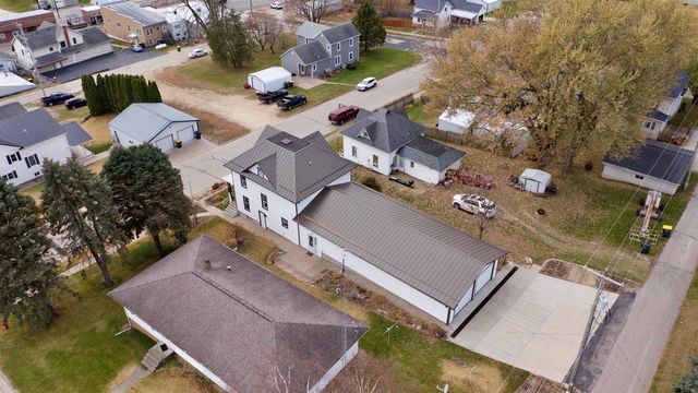 610 1st Street, Bloomington, WI 53804