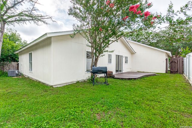 5807 LARKDALE DR, San Antonio, TX 78233