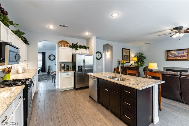 2840 Thicket Willow Street, Las Vegas, NV 89135