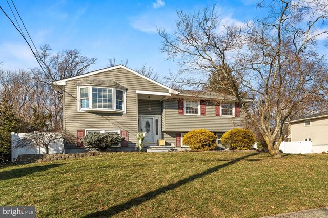 113 PARKVIEW RD, Stratford, NJ 08084