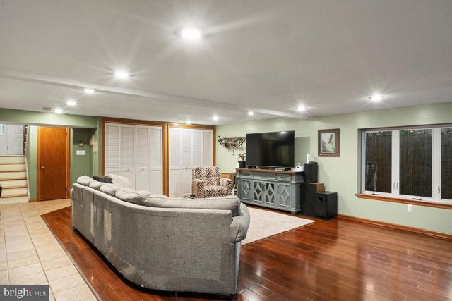 113 PARKVIEW RD, Stratford, NJ 08084