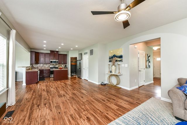 15142 Betton Place, Fishers, IN 46037