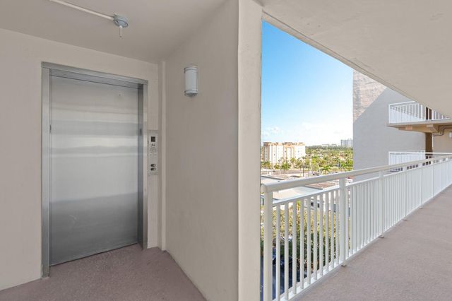 801 S Federal Highway 1005, Pompano Beach, FL 33062