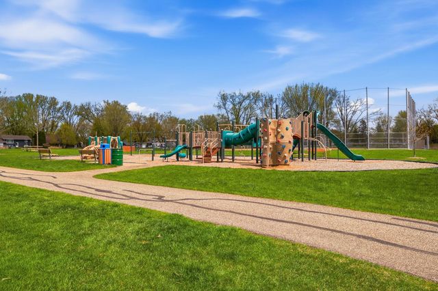 3295 Greenbrier Street D105, Vadnais Heights, MN 55127