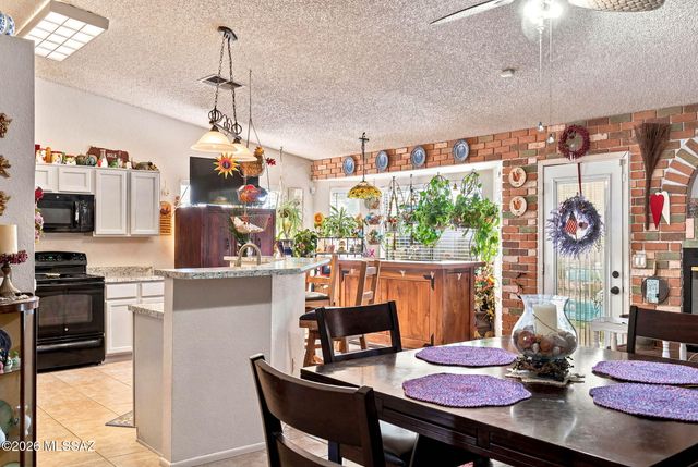 9619 E Baber Lane, Tucson, AZ 85747