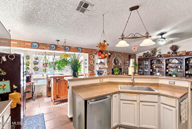 9619 E Baber Lane, Tucson, AZ 85747