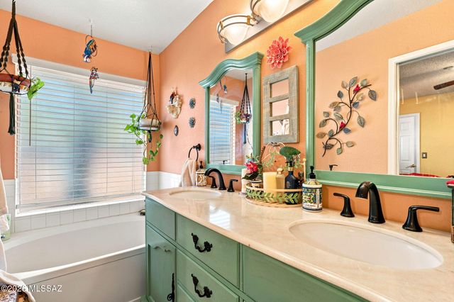 9619 E Baber Lane, Tucson, AZ 85747