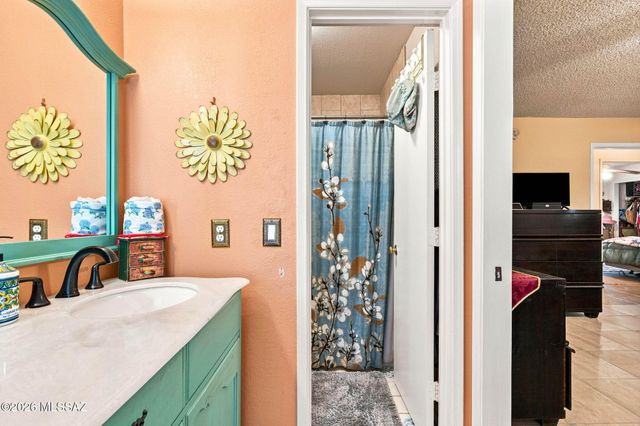 9619 E Baber Lane, Tucson, AZ 85747