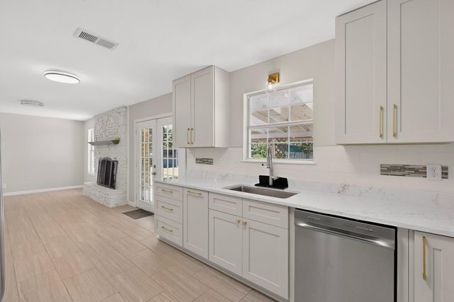 2307 Galway ST, Austin, TX 78758