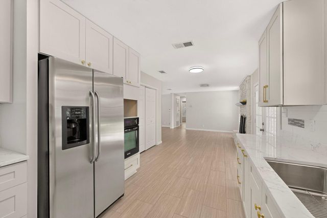 2307 Galway ST, Austin, TX 78758