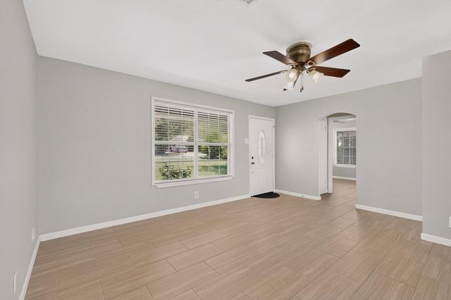 2307 Galway ST, Austin, TX 78758