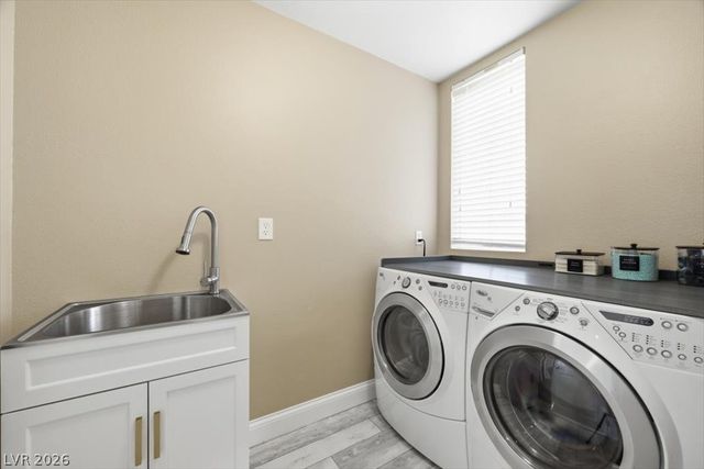 11437 Ogden Mills Drive 101, Las Vegas, NV 89135