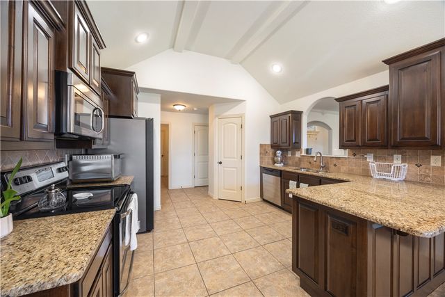 1905 Brooks Place, Rogers, AR 72758