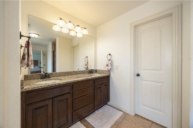 1905 Brooks Place, Rogers, AR 72758