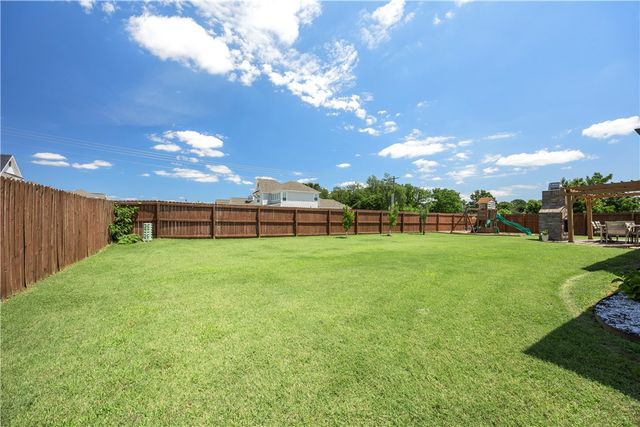 1905 Brooks Place, Rogers, AR 72758