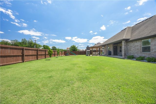 1905 Brooks Place, Rogers, AR 72758