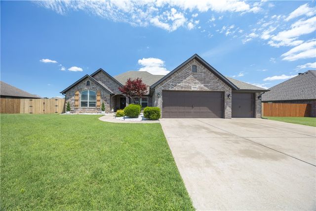 1905 Brooks Place, Rogers, AR 72758