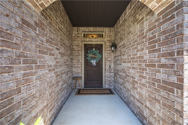 1905 Brooks Place, Rogers, AR 72758
