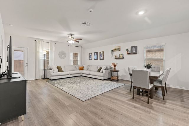 167 Mockingbird Way, Caddo Mills, TX 75135