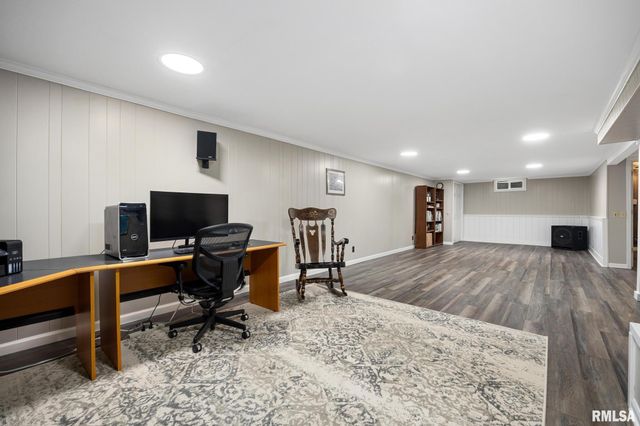 6725 N PARKWOOD Drive, Peoria, IL 61614