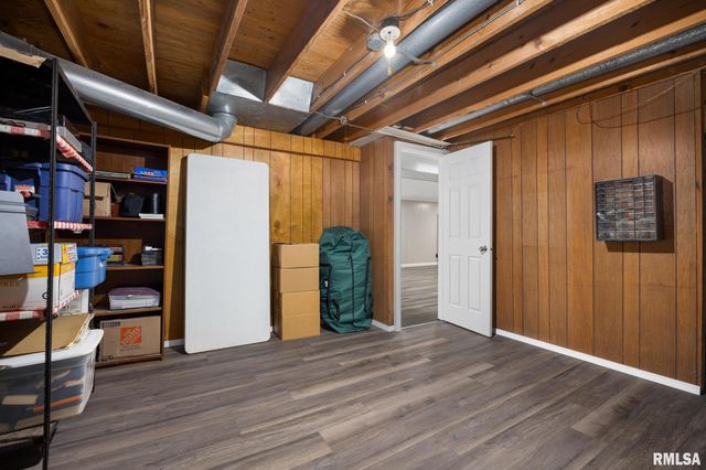 6725 N PARKWOOD Drive, Peoria, IL 61614