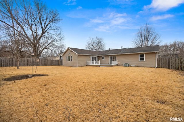 6725 N PARKWOOD Drive, Peoria, IL 61614