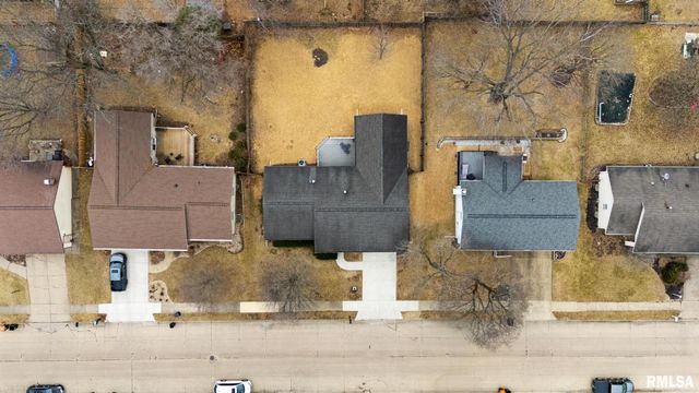 6725 N PARKWOOD Drive, Peoria, IL 61614