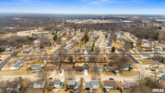 6725 N PARKWOOD Drive, Peoria, IL 61614