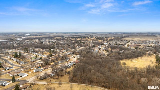 6725 N PARKWOOD Drive, Peoria, IL 61614