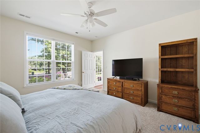 1555 Providence Knoll Dr, North Chesterfield, VA 23236