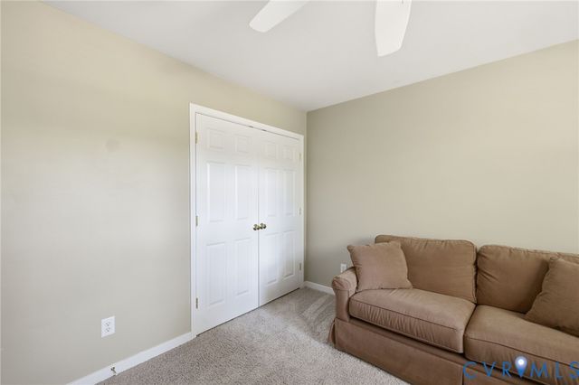 1555 Providence Knoll Dr, North Chesterfield, VA 23236