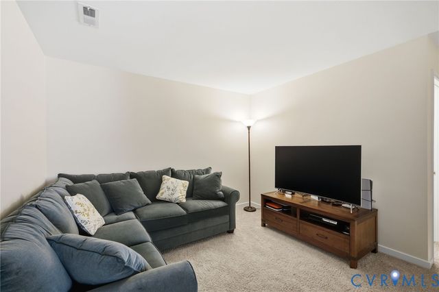 1555 Providence Knoll Dr, North Chesterfield, VA 23236
