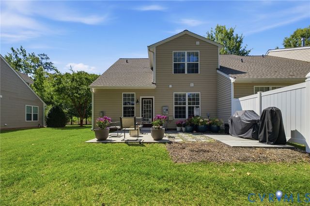 1555 Providence Knoll Dr, North Chesterfield, VA 23236