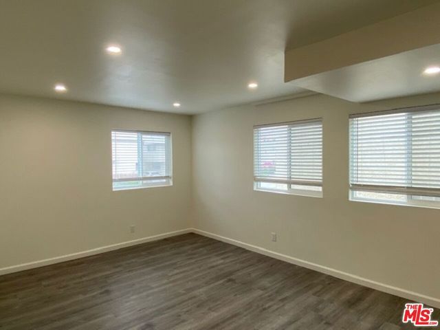 4832 Rosewood Avenue, Los Angeles, CA 90004