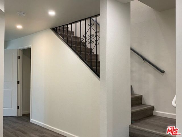 4832 Rosewood Avenue, Los Angeles, CA 90004