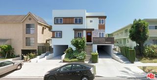 4832 Rosewood Avenue, Los Angeles, CA 90004