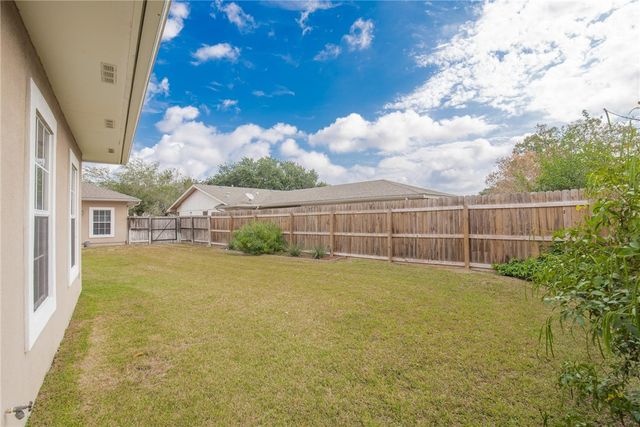 5417 Whitemarsh Dr, Corpus Christi, TX 78413