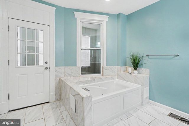222 EMERALD ST, Harrisburg, PA 17110