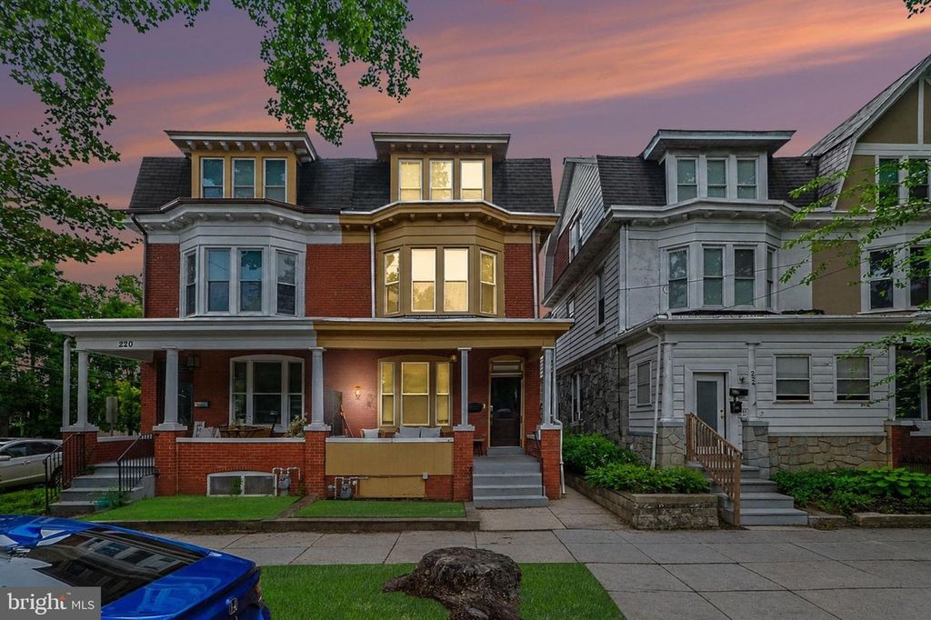 222 EMERALD ST, Harrisburg, PA 17110