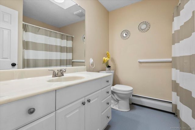 16 Partridge Lane, Milford, CT 06461