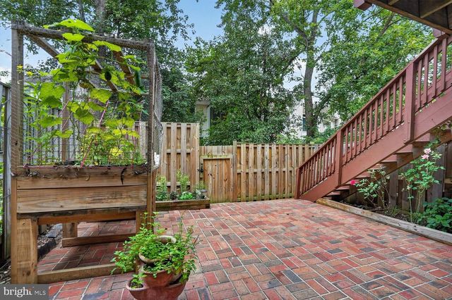 7372 STREAM WAY, Springfield, VA 22152