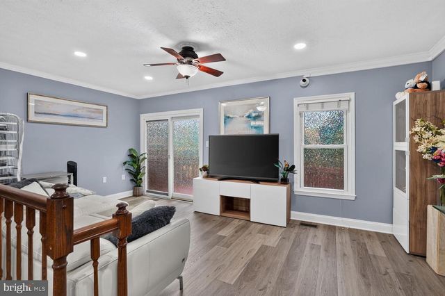 7372 STREAM WAY, Springfield, VA 22152