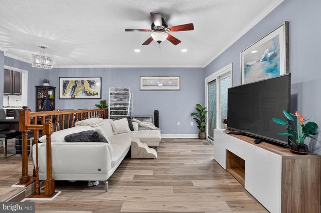 7372 STREAM WAY, Springfield, VA 22152